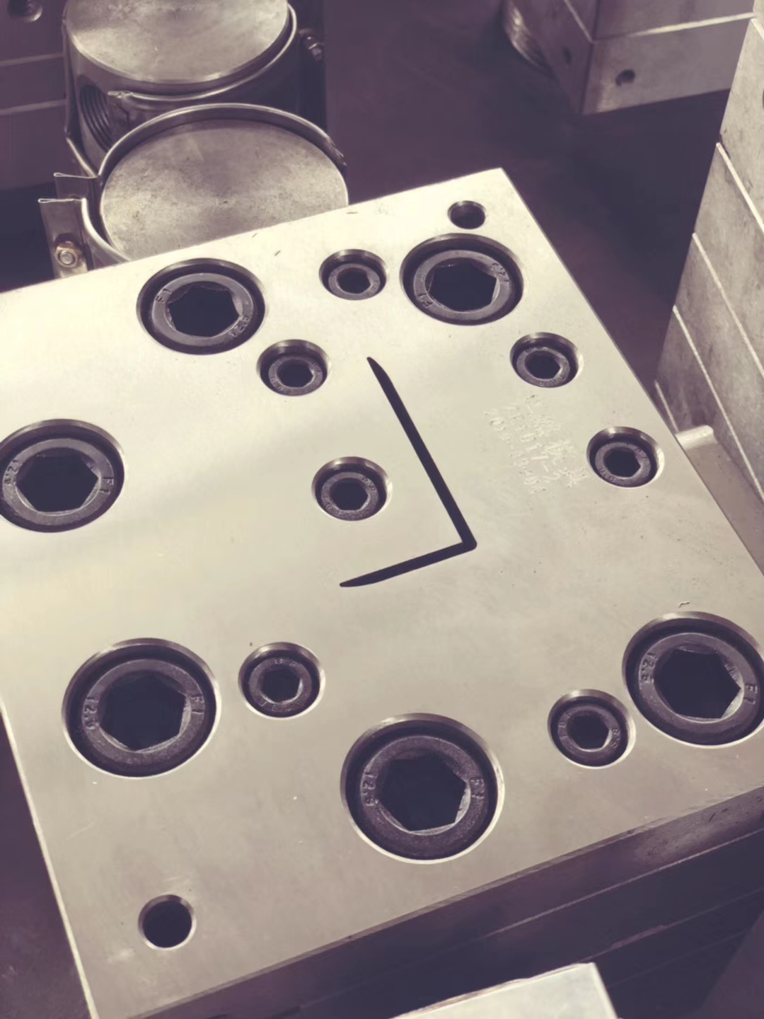 直埋式補(bǔ)償器產(chǎn)品參數(shù)